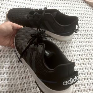 Black unisex  didas running shoes